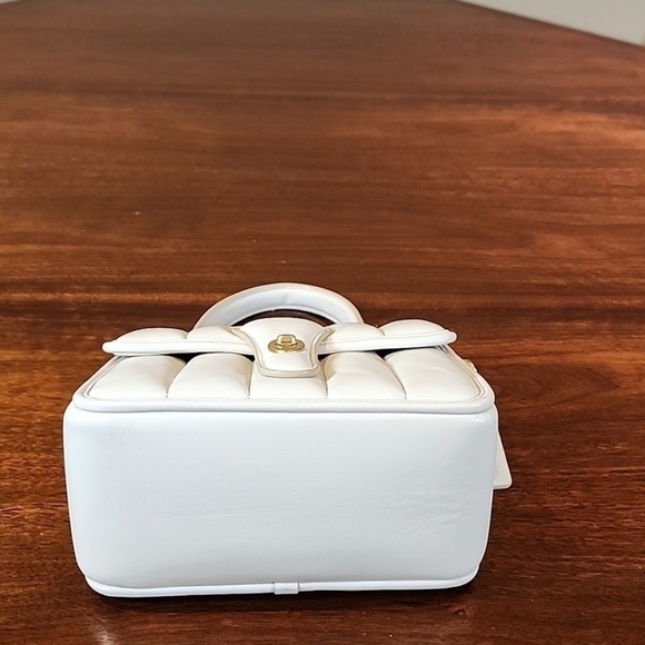 Timeless Coach Willis Limited Edition Handbag - Picture 7 of 16